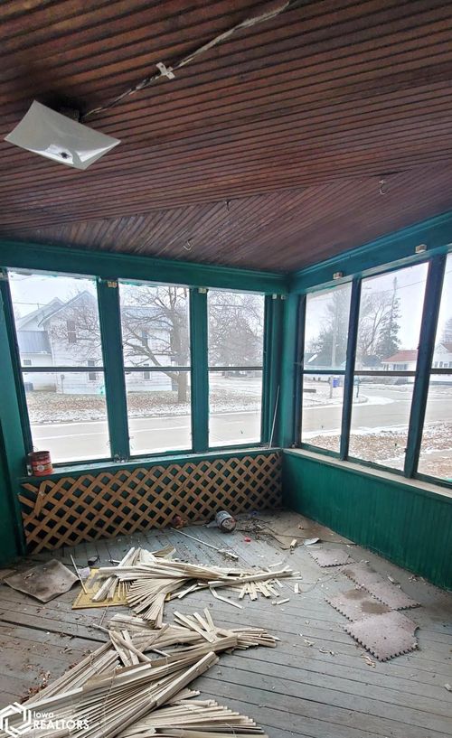 601 State St, Scranton, IA, 51462-8417 | Card Image