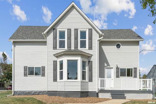 800 Jefferson Ave, Lowden, IA, 52255-9626 | Card Image