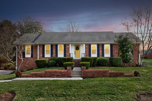 123 Man O War Dr, Danville, KY, 40422-9240 | Card Image