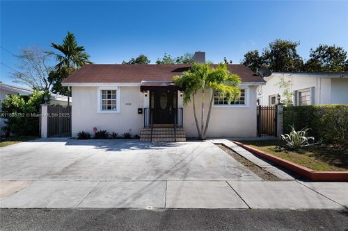 3958 Sw 2nd St, Coral Gables, FL, 33134-1757 | Card Image