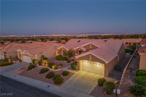 10817 Heritage Hills Dr, Las Vegas, NV, 89134-5260 | Card Image