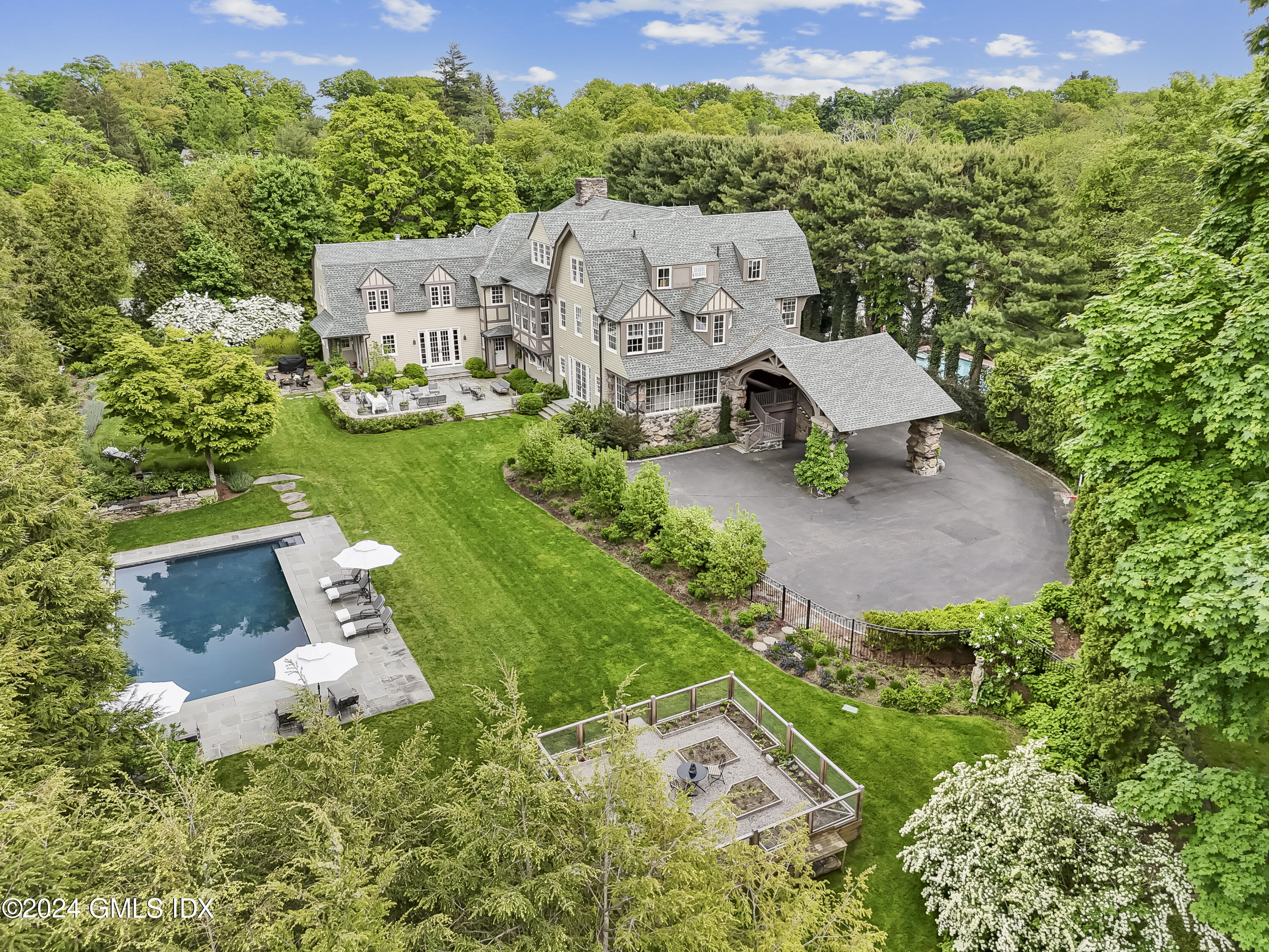 Kenilworth Ter, Greenwich, CT 06830