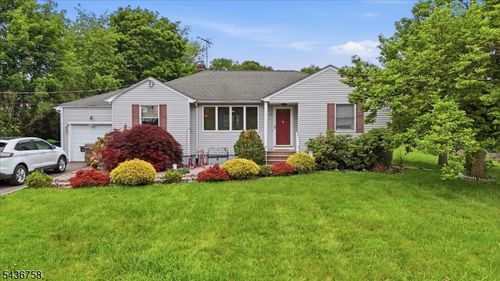 33 Ellison Rd, Somerset, NJ, 08873-2257 | Card Image