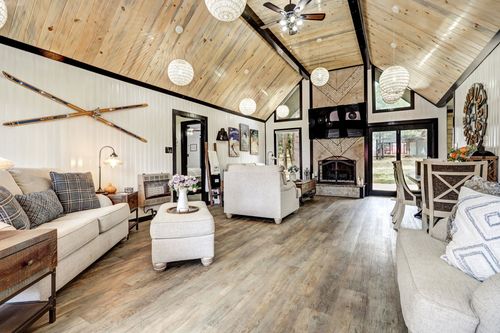 37 Pine Valley Dr, Angel Fire, NM, 87710-8205 | Card Image