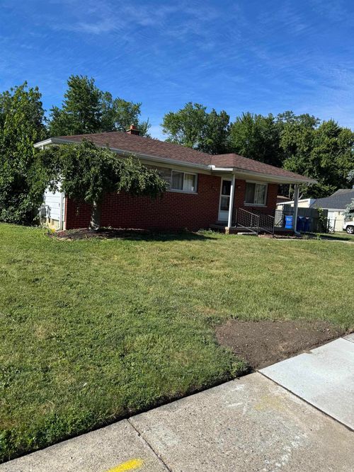 14510 Hoerning Ave, Warren, MI, 48088-6040 | Card Image