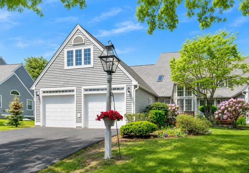 353 Winding Pond Rd, Londonderry, NH, 03053-3391 | Card Image
