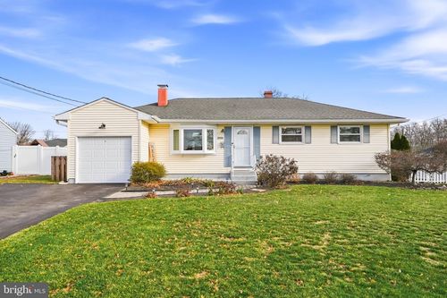 1038 Estates Blvd, Hamilton, NJ, 08690-2434 | Card Image