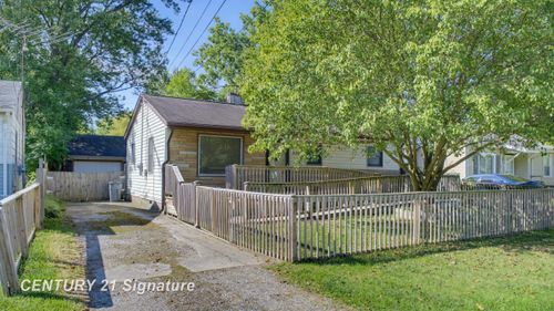 3303 W Lyndon Ave, Flint, MI, 48504-6968 | Card Image