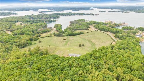 268 Sweetwater Bay Dr, Penhook, VA, 24137-2206 | Card Image