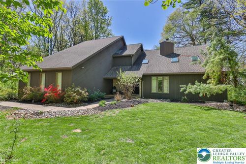 337 Woodline Rd, Nazareth, PA, 18064-8740 | Card Image
