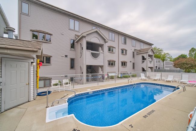 APT-8 - 317 5 Th Ave, Condo with 2 bedrooms, 1 bathrooms and null parking in Manistee MI | Image 37