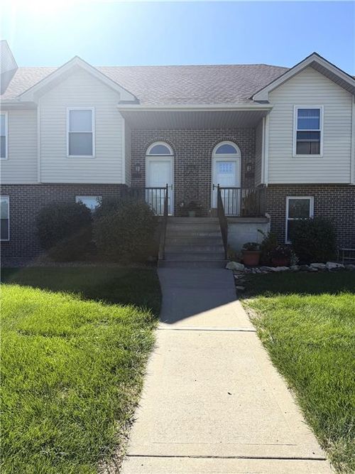 3814 Ne 86th Ter, Kansas City, MO, 64156-1304 | Card Image