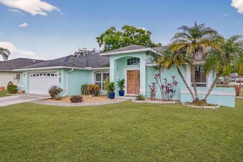 3907 57th Pl E, Bradenton, FL, 34203-5568 | Card Image