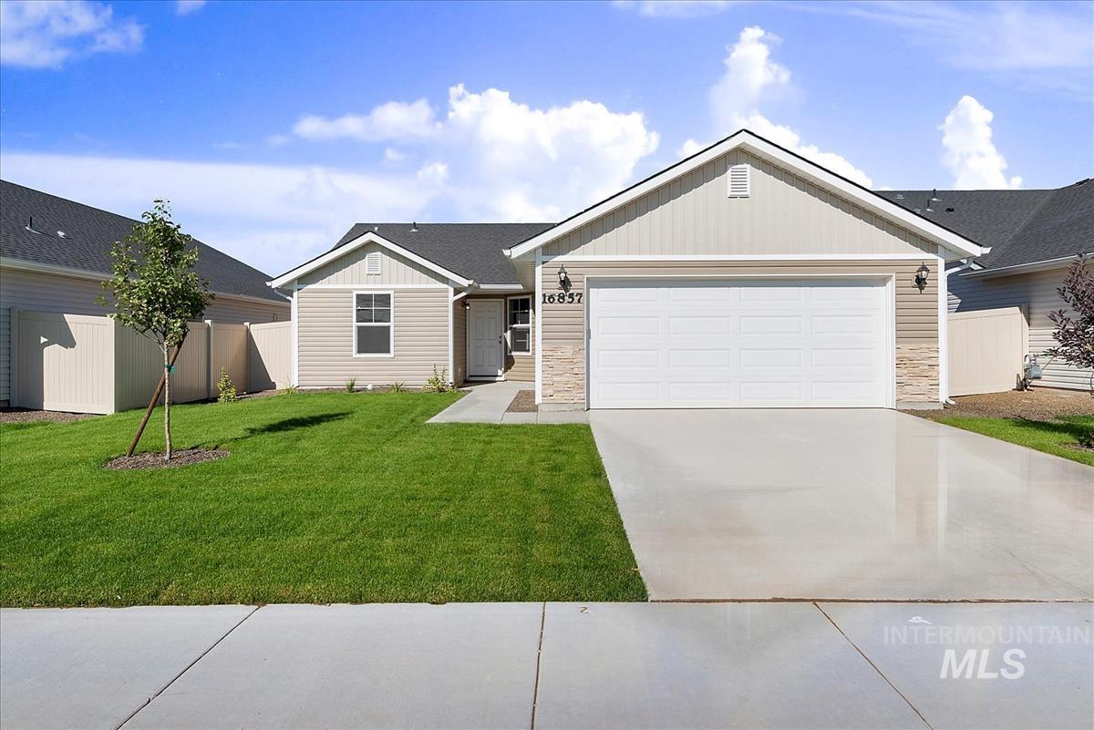 Rockaway Ridge St, Nampa, ID 83687
