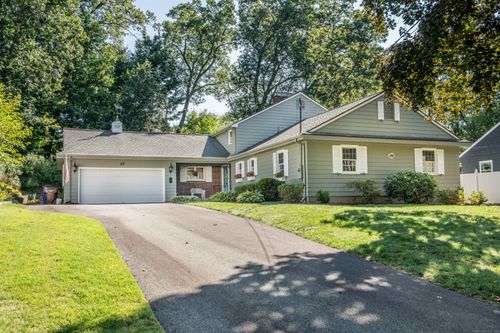26 Garland Rd, West Hartford, CT, 06107-3504 | Card Image