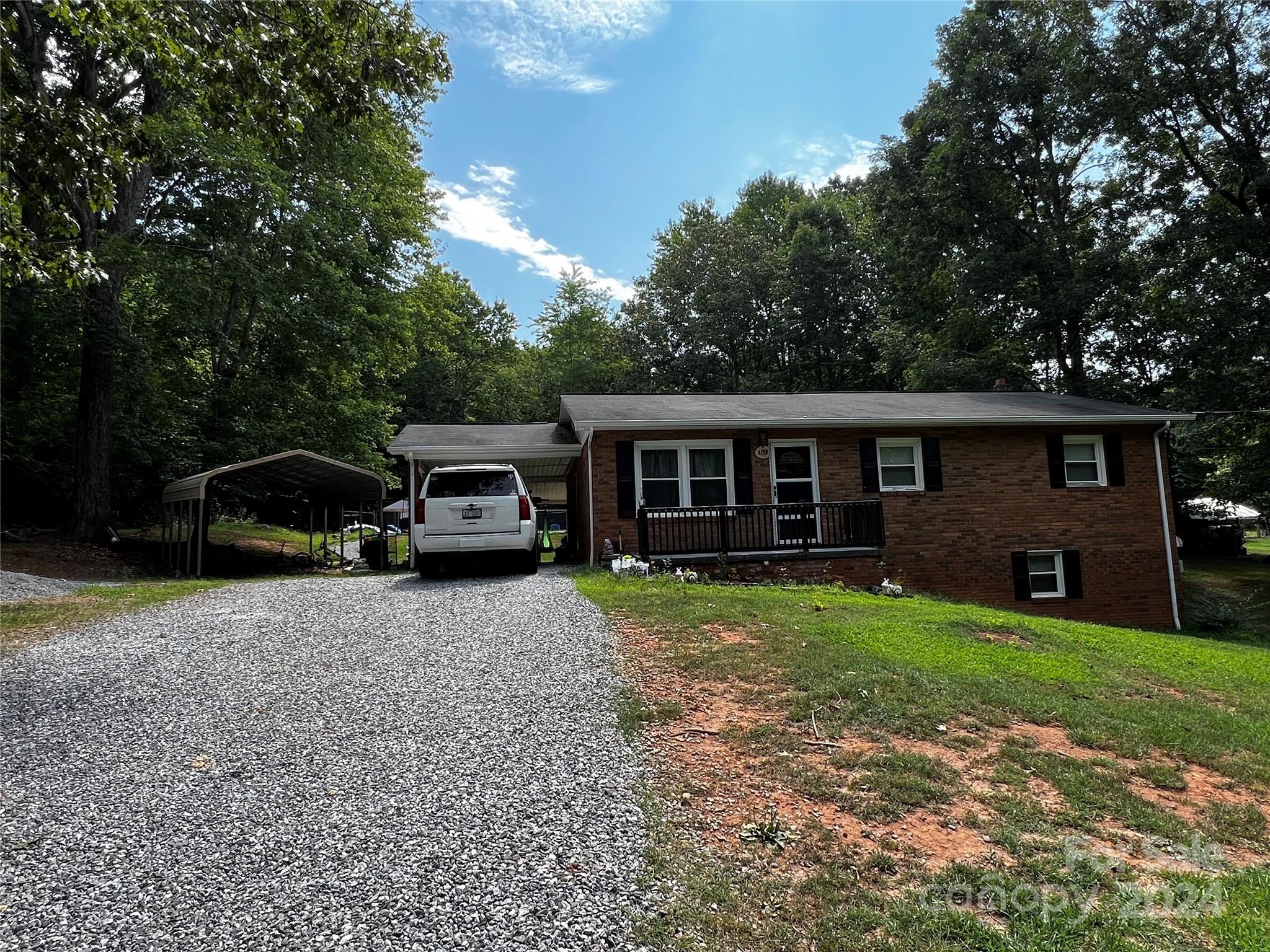 Lynn Wood St, Morganton, NC 28655