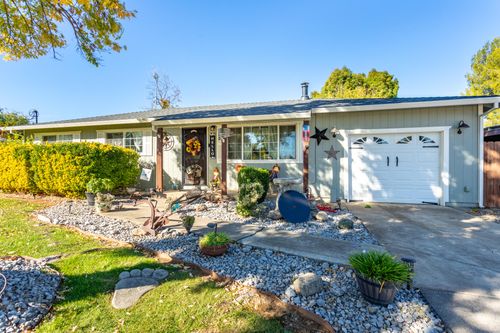 22330 Lone Tree Road, Anderson, CA, 96007 | Card Image