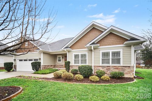 1139 Moray Ct, Charlotte, NC, 28211-4300 | Card Image