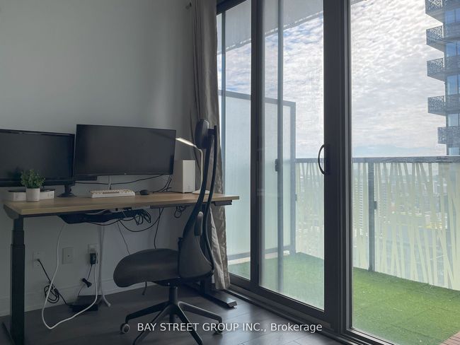 2704 - 50 Charles St E, Condo with 1 bedrooms, 1 bathrooms and null parking in Toronto ON | Image 4