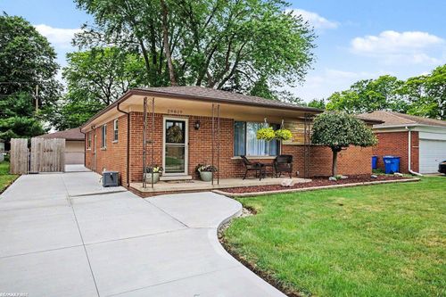 29819 Bonnie Dr, Warren, MI, 48093-3581 | Card Image