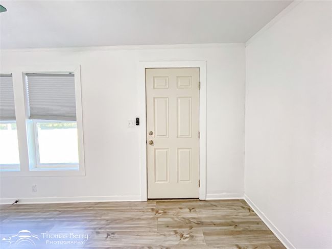 608 E 8 Th St, House other with 3 bedrooms, 2 bathrooms and null parking in Coleman TX | Image 6