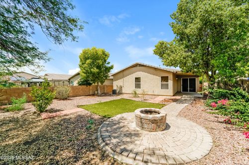 10103 N Mill Crossing Way, Tucson, AZ, 85743-5223 | Card Image