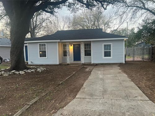 5509 James Dr, River Oaks, TX, 76114-3321 | Card Image