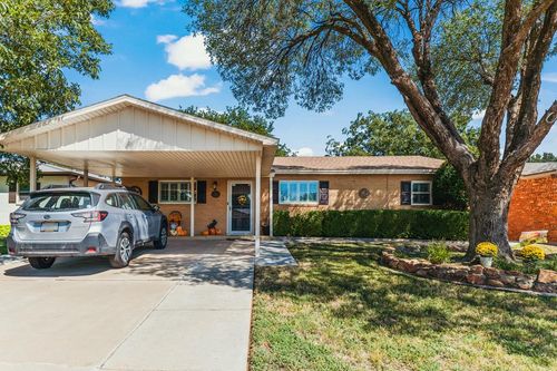 203 Sw 17th St, Seminole, TX, 79360-4011 | Card Image