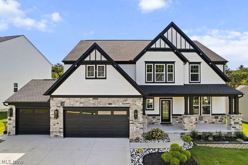 2818 Weeping Pine Dr, Medina, OH, 44256-9340 | Card Image