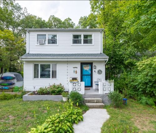 61 Voorhis Pl, Ringwood, NJ, 07456-2154 | Card Image