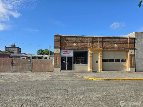 212 W Center Street, Centralia, WA, 98531 | Card Image