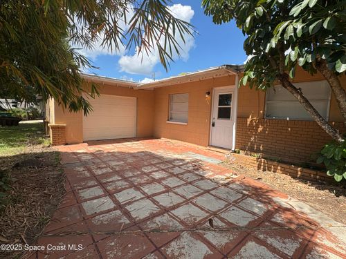 620 Key Largo Dr S, Titusville, FL, 32780-6989 | Card Image