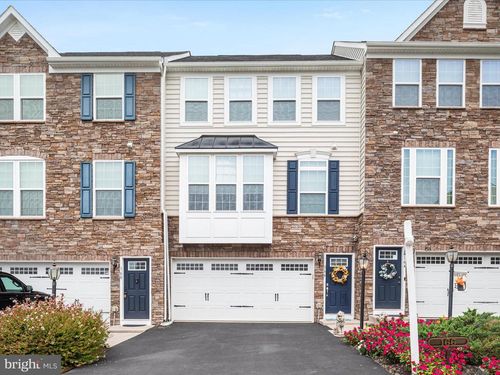 166 Trout Lily Dr, LAKE FREDERICK, VA, 22630-1905 | Card Image