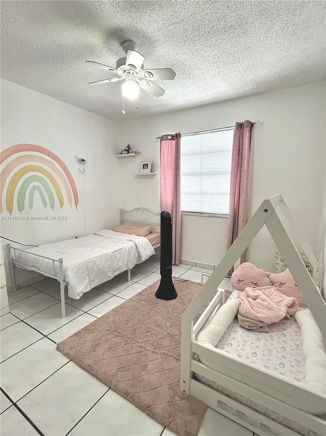 857 W 79 Th Pl, House other with 3 bedrooms, 3 bathrooms and null parking in Hialeah FL | Image 20