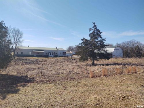 425 Pioneer Ln, Vienna, IL, 62995-2472 | Card Image