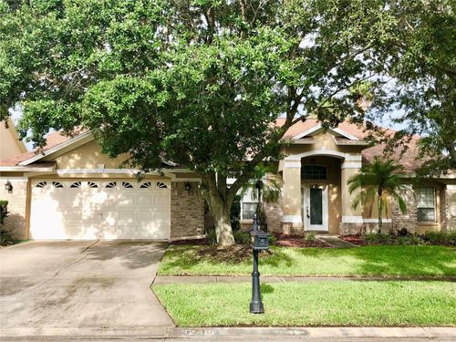 12415 Seabrook Dr, TAMPA, FL, 33626-2432 | Card Image