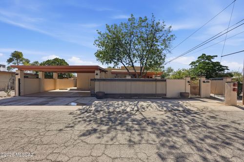 1and2-724 N Seminole Ave, Tucson, AZ, 85745-2394 | Card Image