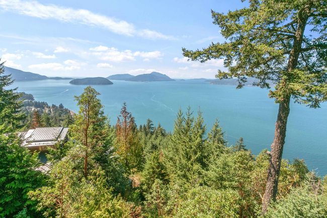 150 Mountain Drive, House other with 9 bedrooms, 7 bathrooms and 8 parking in Lions Bay BC | Image 30