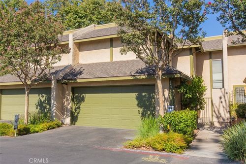 640 Juniper Way, La Habra, CA, 90631-5905 | Card Image