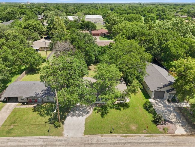 1305 Anthony St, House other with 3 bedrooms, 2 bathrooms and null parking in Gainesville TX | Image 30