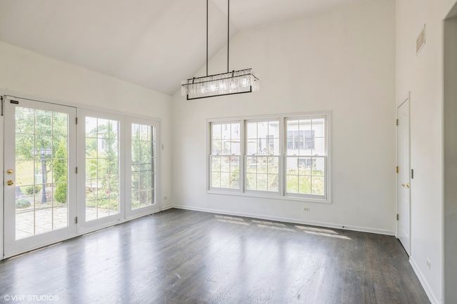 885 Tipperary St, House other with 4 bedrooms, 4 bathrooms and 3 parking in Gilberts IL | Image 8