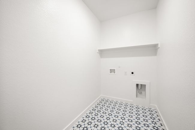 13_8921 Acorn- Utility-1 | Image 11