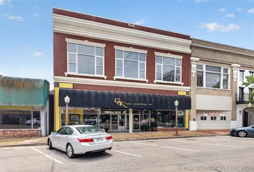 411 W Broadway St, Muskogee, OK, 74401-6614 | Card Image