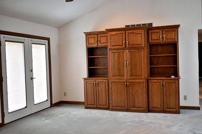 1029 University Dr, House other with 3 bedrooms, 2 bathrooms and null parking in Jasper IN | Image 11