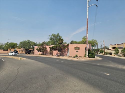1322 Paseo De Peralta, Santa Fe, NM, 87501-4325 | Card Image