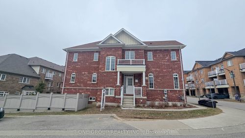 8 Larry Grove Way, Markham, ON, L6E0T6 | Card Image