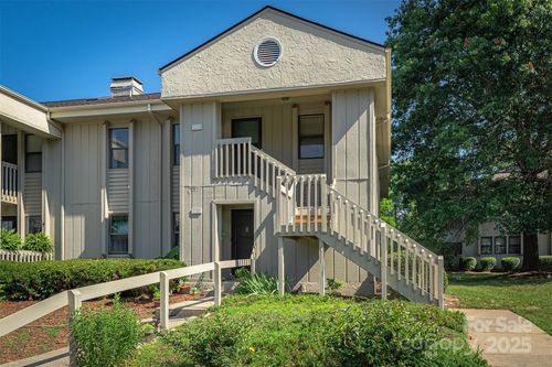 806 Abbey Cir, Asheville, NC, 28805-3406 | Card Image