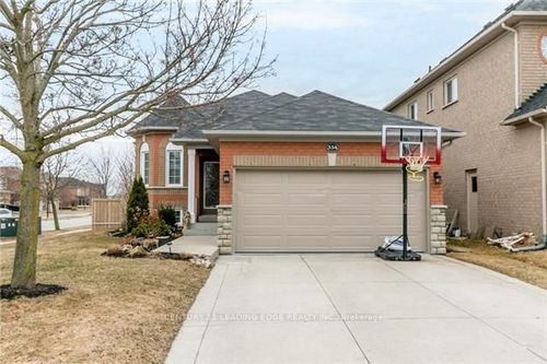 334 Clearmeadow Blvd, Newmarket, ON, L3X2C6 | Card Image