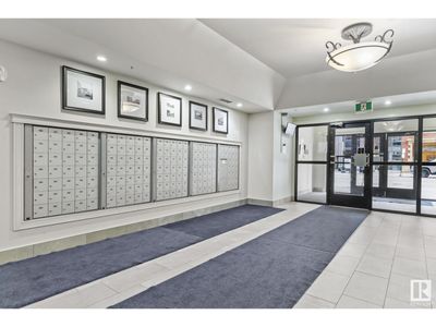 1405 - 10180 104 St Nw, Condo with 2 bedrooms, 1 bathrooms and null parking in Edmonton AB | Image 3