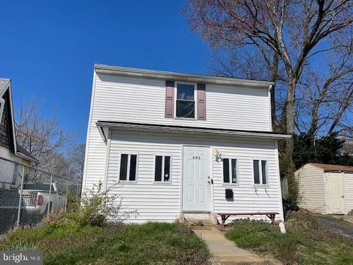201 East Ave, NEW CASTLE, DE, 19720-5933 | Card Image